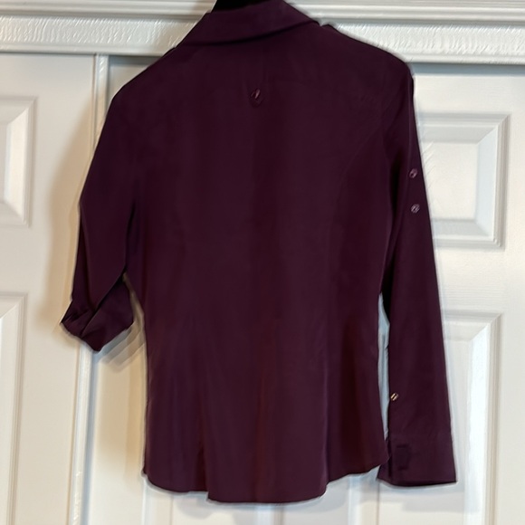 Express M plum fitted long sleeve shirt 2 pockets v neck button up - Picture 8 of 10